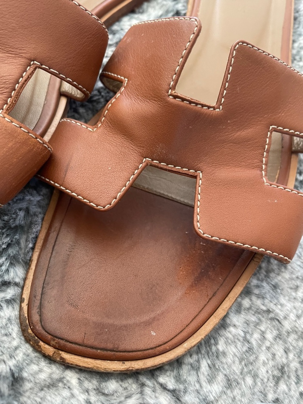 Hermes Oran Minimalist Tan H Design Leather Slide Sandals - Picture 7 of 9